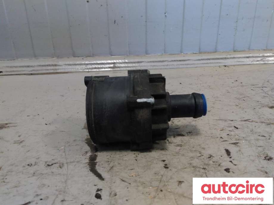 Vannpumpe elektrisk til XPeng P7 2021-->>  (..|8155201ED2|)