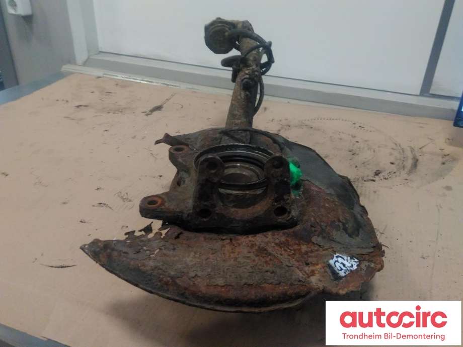 Hjulspindel høyre foran til Toyota Land Cruiser 90 1996-2002 (DIESEL/AUTOMAT|43201-35080|43201-35081|4320135080| 4320135081)