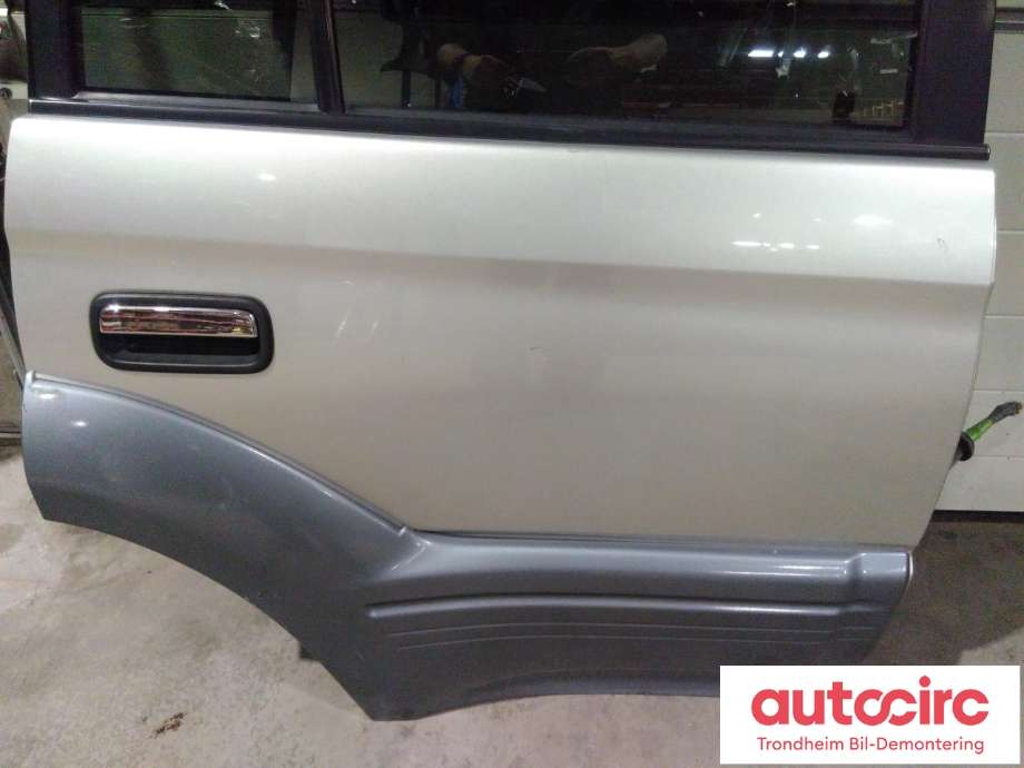 Dør høyre bak til Toyota Land Cruiser 90 1996-2002  (..|67004-60171|67004-60170|6700460170)