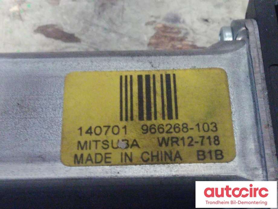 Ruteheis, kun motor, venstre foran til Volvo V60/V60 CC 2013-2018 (Type I, Fase 2)  (MITSUBA|31253061|966268-103|)