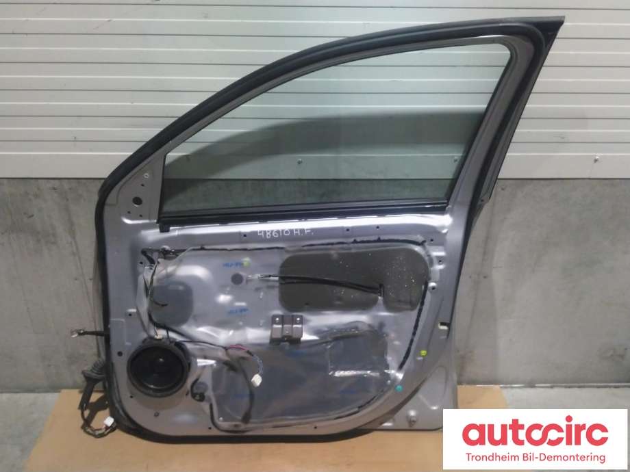 Dør høyre foran til Peugeot 4007 2007-2012  (PSA|9004CL|9004EG|)