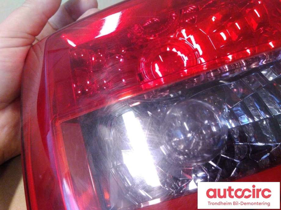 Baklykt venstre indre til Peugeot 4007 2007-2012  (..|6350EJ|6350 EJ|1146-379L)