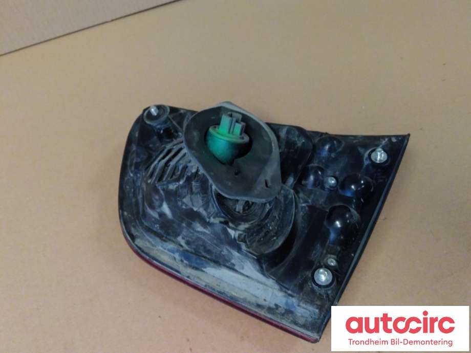 Baklykt venstre indre til Peugeot 4007 2007-2012  (..|6350EJ|6350 EJ|1146-379L)