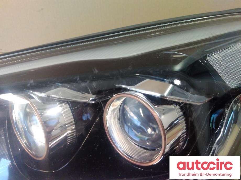 Frontlykt venstre full-LED til Hyundai Ioniq Electric 2016-2019 (Fase 1)  (..|92101-G7|92101-G7000-WPR|92101G7000WPR)