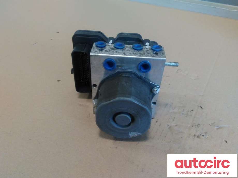 ABS sentral til Mercedes B-Klasse, electric drive 2014-2018 (W242) (W242) (..|A2424310812|A2424310912|)