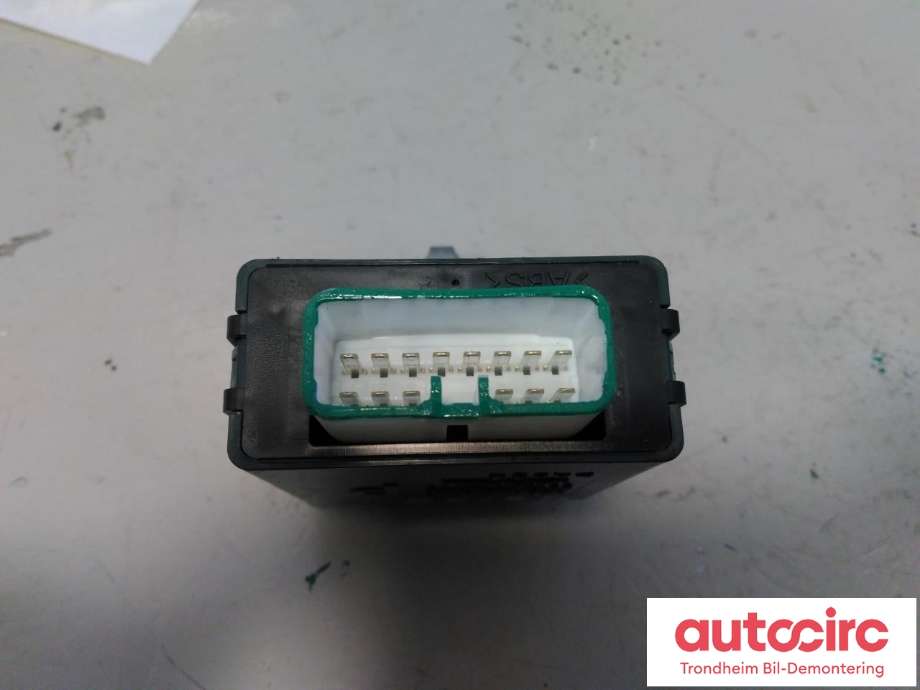 Rele diverse til Toyota Land Cruiser 150 2010-2013 (Fase 1)  (..|85970-60060|8597060060|)