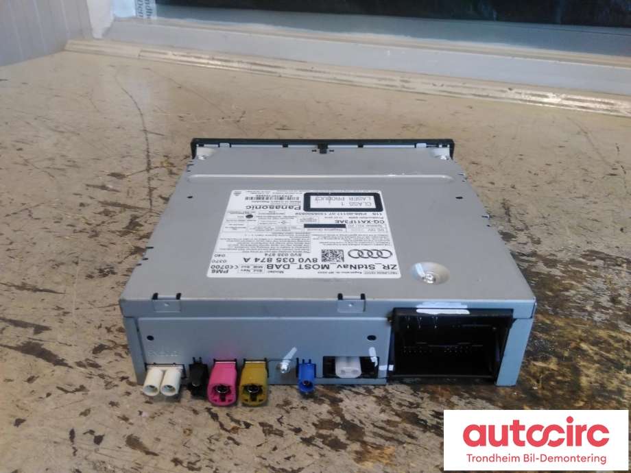 Bilstereo navigasjon spiller til Audi A3 2012-2016 (Type III, Fase 1)  (PANASONIC|8V0035874A|8V0 035 874 A|)