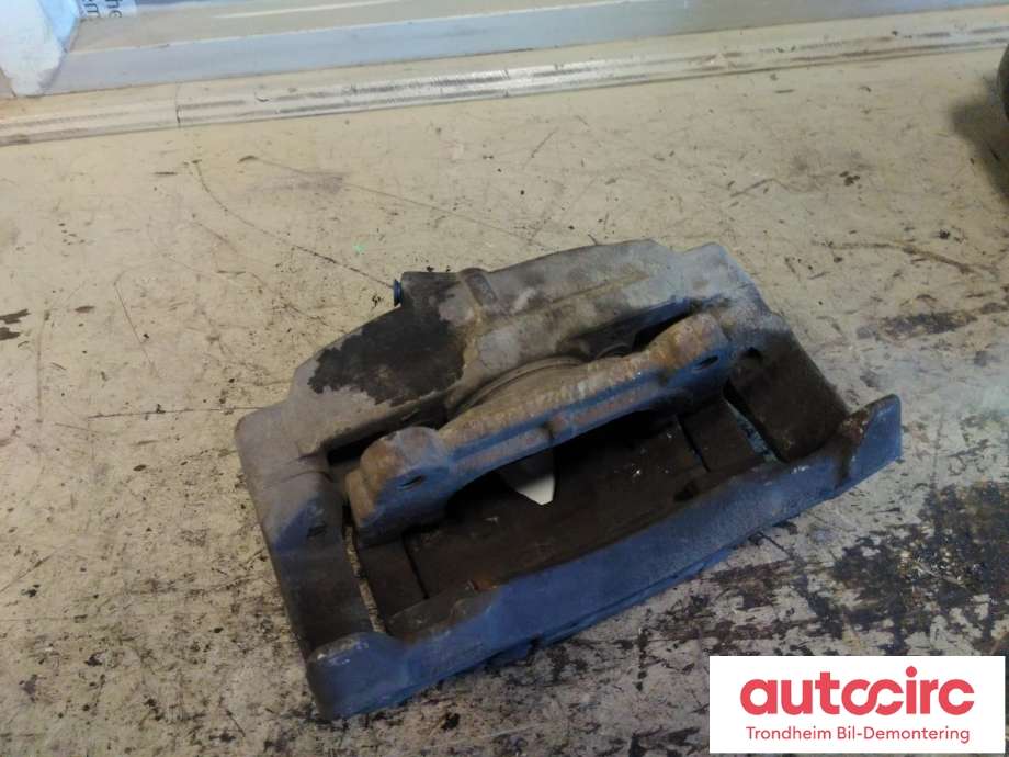 Bremsecaliper venstre foran til Volvo XC70 2008-2013 (Type II, Fase 1)  (..|36000151|)