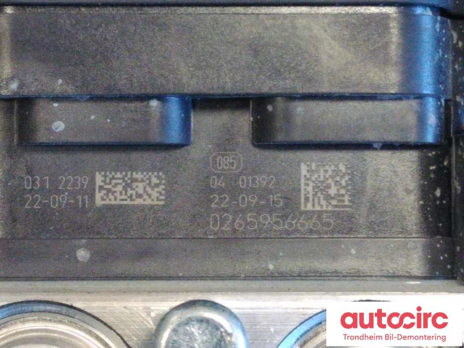 ABS sentral til Tesla Model Y 2021-2024 (Type I)  (BOSCH|1044745-10-B|0265296451|0265956665)