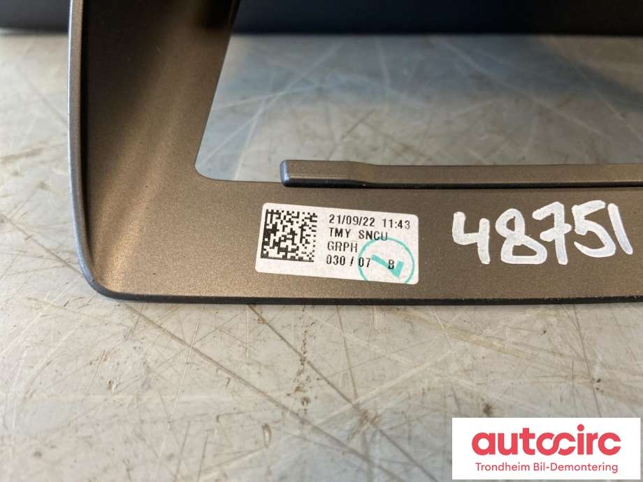 Multimedia display (MCU - Media Controller Unit) til Tesla Model Y 2021-2024 (Type I)  (TESLA|1089543-00-J|)
