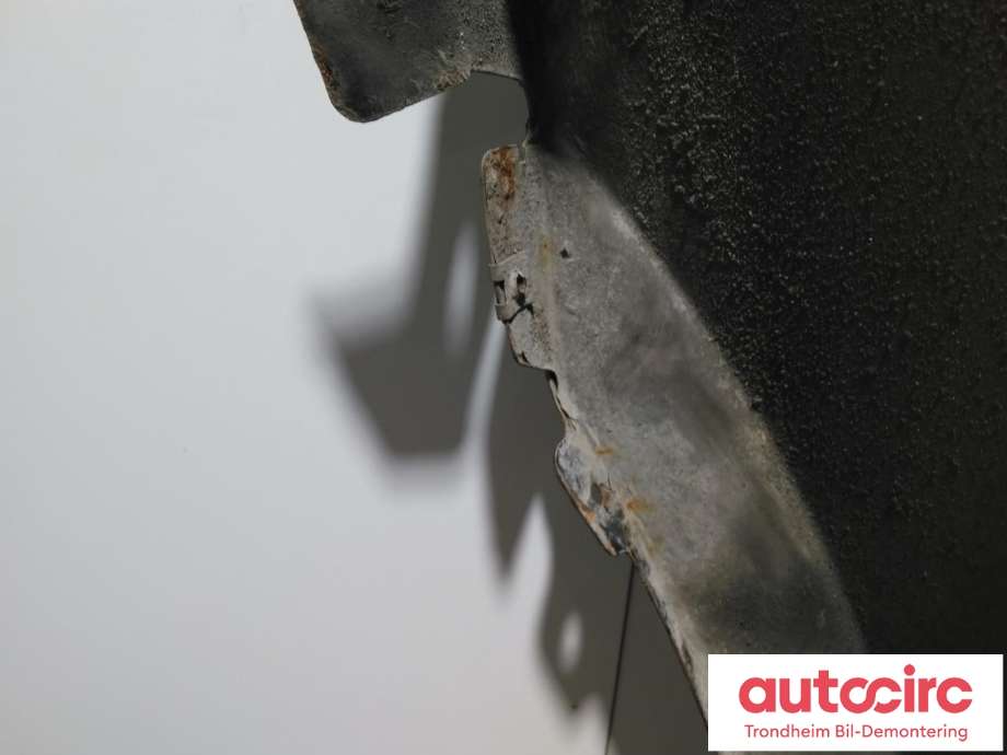 Skjerm høyre foran til BMW X3 2003-2006 (Fase 1) (E83) (E83) (..|41353405922|41 35 3 405 922|)