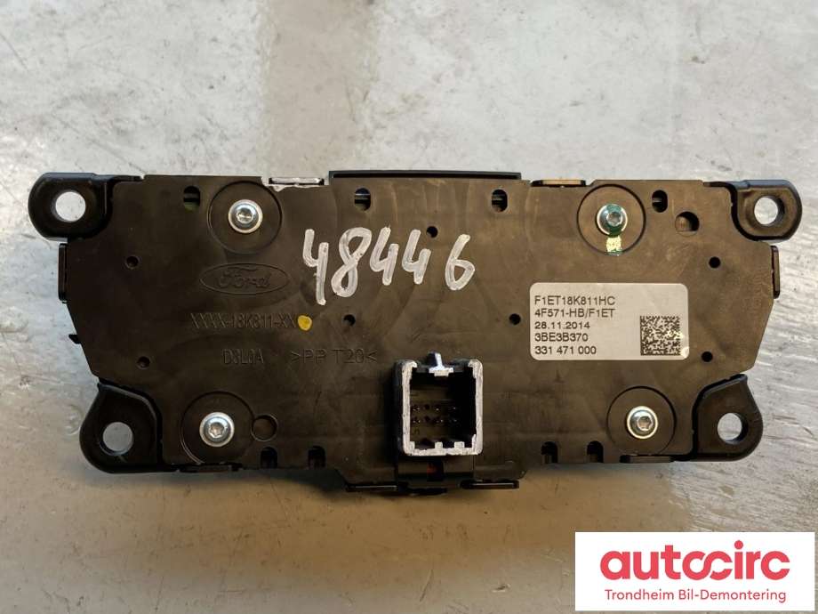 Bilstereo betjeningspanel til Ford Focus 2014-2018 (Type III, Fase 2)  (..|F1ET-18K811-HC|F1ET-18K811-HD|2024819)