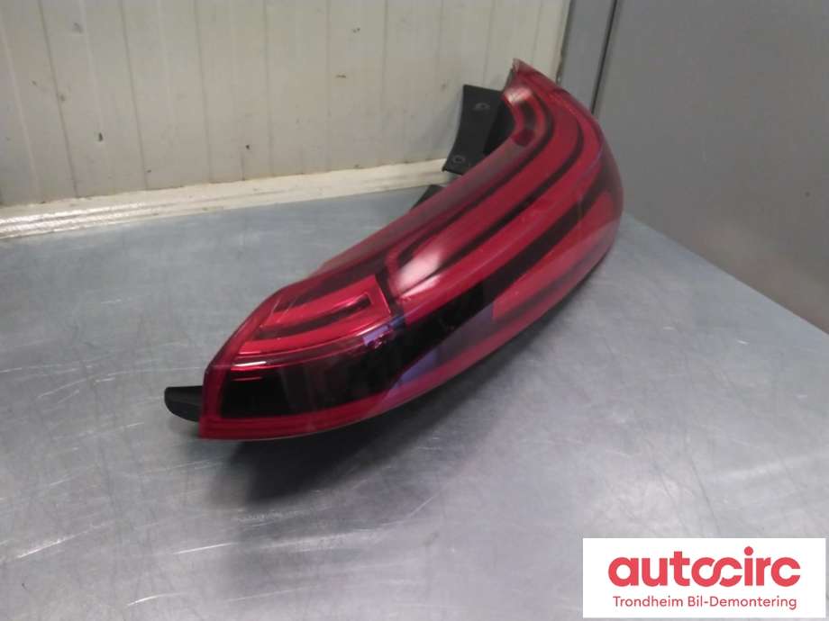 Baklykt venstre ytre til Kia e-Soul 2019-->> (Type III)  (KIA|92401-K0100|92401K0100|)