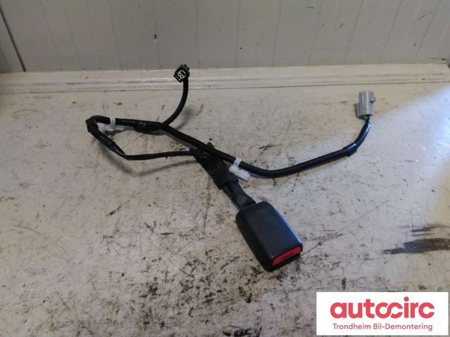 Sikkerhetsbeltelås høyre foran til Toyota Avensis 2003-2008 (Type II)  (73230-05071-B0|7323005071B0|)