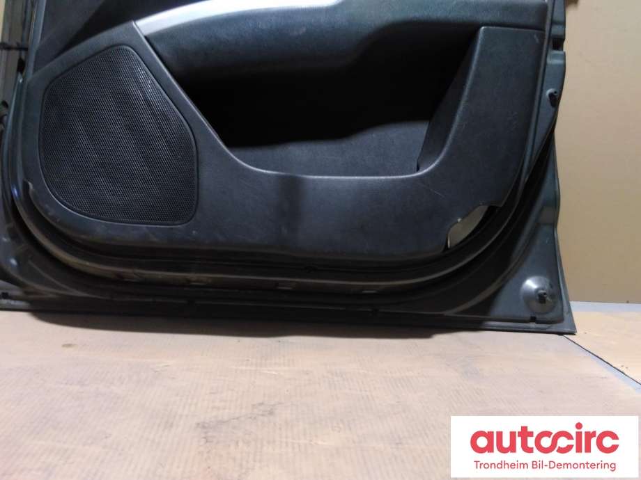 Dør høyre foran til Hyundai Santa Fe 2006-2009 (Type II, Fase 1)  (HYUNDAI|760042B030|760042B010|)