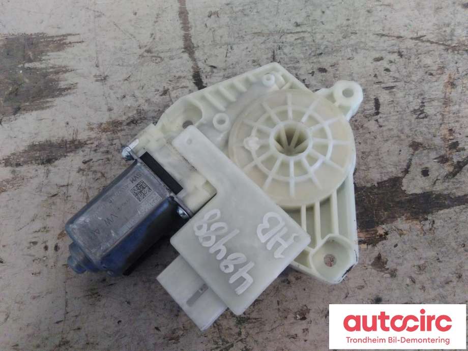 Ruteheis, kun motor, høyre bak til VW Passat 2015-2019 (Fase 1) (B8) (B8) (BROSE|5Q4959811E|5Q4959811H|A75517-110)