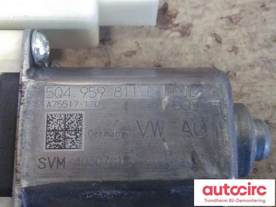 Ruteheis, kun motor, høyre bak til VW Passat 2015-2019 (Fase 1) (B8) (B8) (BROSE|5Q4959811E|5Q4959811H|A75517-110)