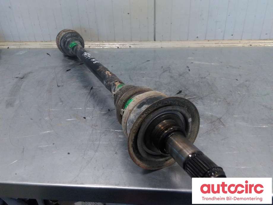 Drivaksel høyre bak, diesel/automat til BMW 5-Serie 2010-2017 (F10/F11) (F10/F11) (..|33207581028|7581028|33 20 7 581 028)