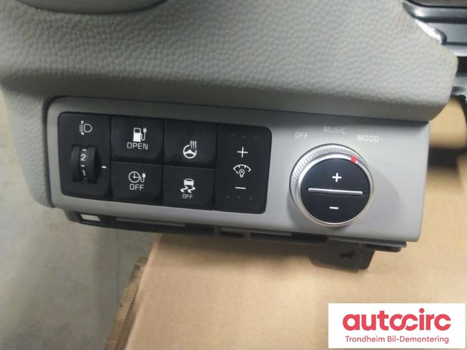 Dashbord til Kia Soul 2014-2019 (Type II)  (KIA|84710E4000BF6|84530B2000|)