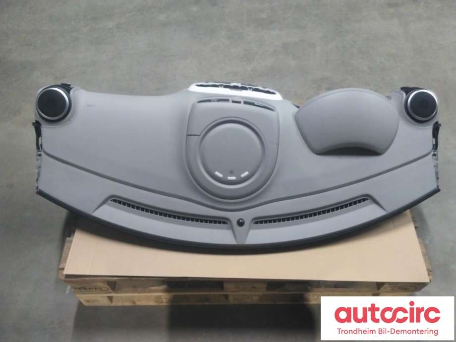 Dashbord til Kia Soul 2014-2019 (Type II)  (KIA|84710E4000BF6|84530B2000|)