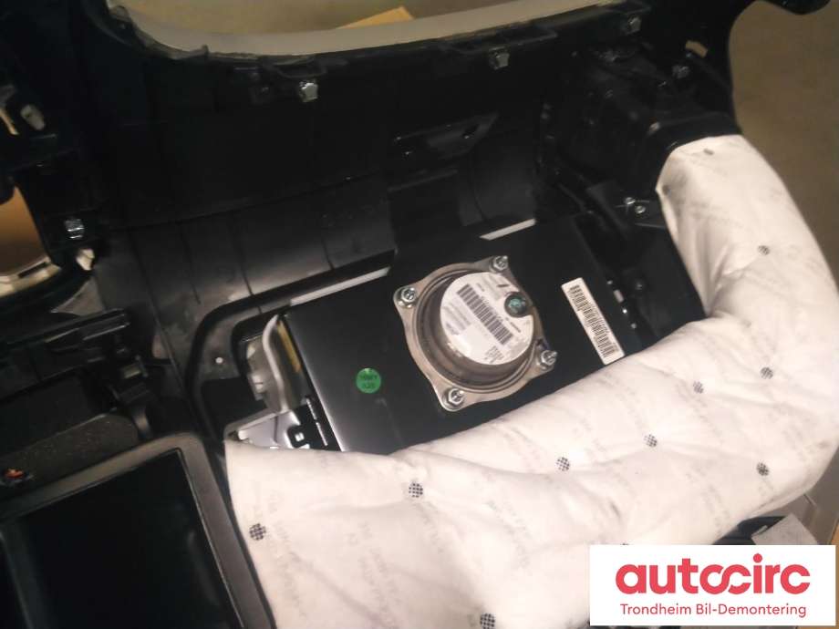 Dashbord til Kia Soul 2014-2019 (Type II)  (KIA|84710E4000BF6|84530B2000|)