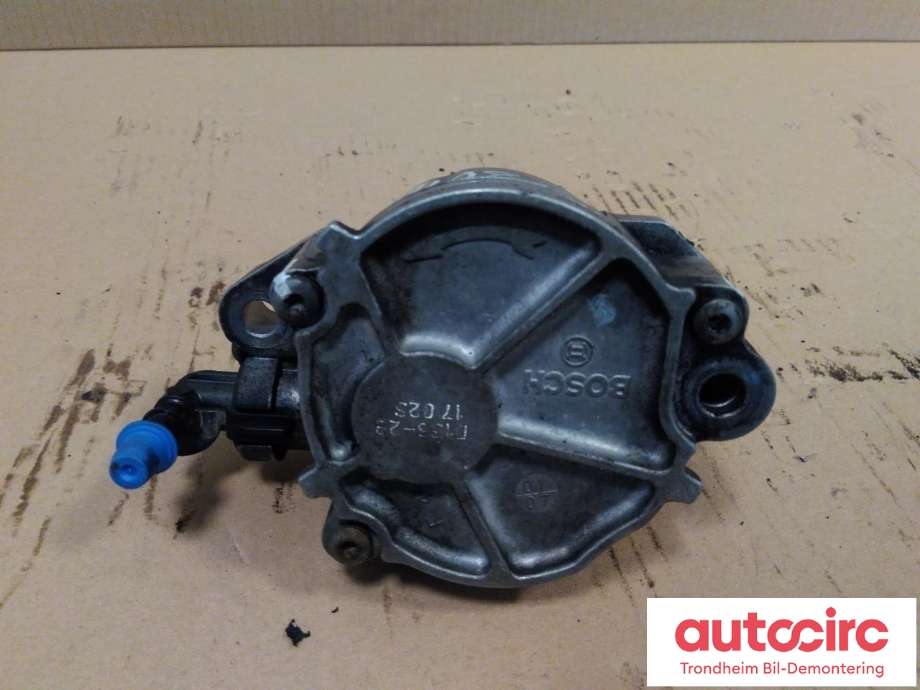 Vakuumpumpe til Peugeot Partner 2002-2008 (Type I, Fase 2)  (BOSCH|456570|96417772|9653898080| 9653900680| 4565 70)