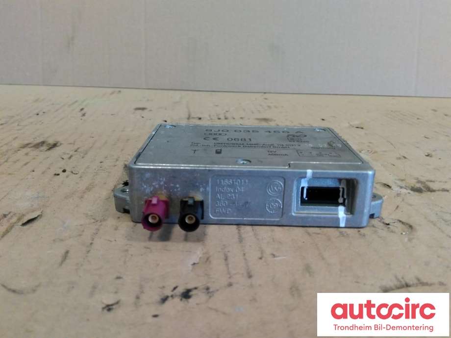 Antenne forsterker til Audi A6 2008-2011 (Type III, Fase 2) (C6) (C6) (..|8J0035456A|)