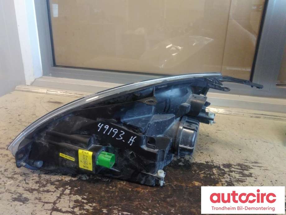 Frontlykt høyre halogen til Ford Fiesta 2002-2008 (Type V) (...|2S6X-13W029-CE|1320348|)