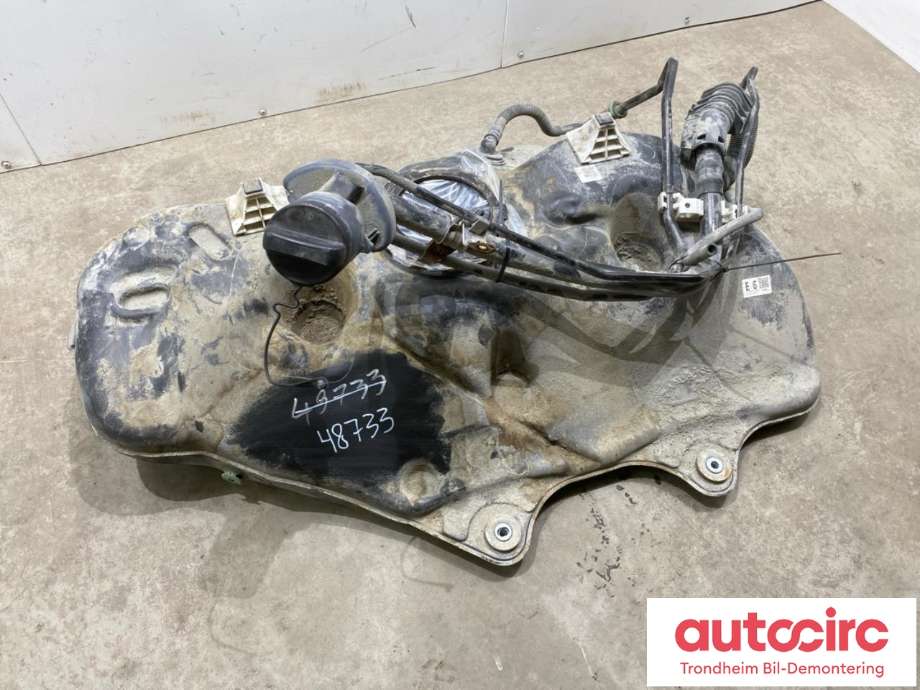 Bensintank til Toyota Camry, 2019-->> (..|77001-33310)