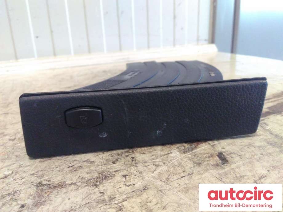 Dashbord koppholder til BMW 5-Serie 2003-2010 (E60/E61) (E60/E61) (BMW|7034132|9185140|514559185140| 51457034132)