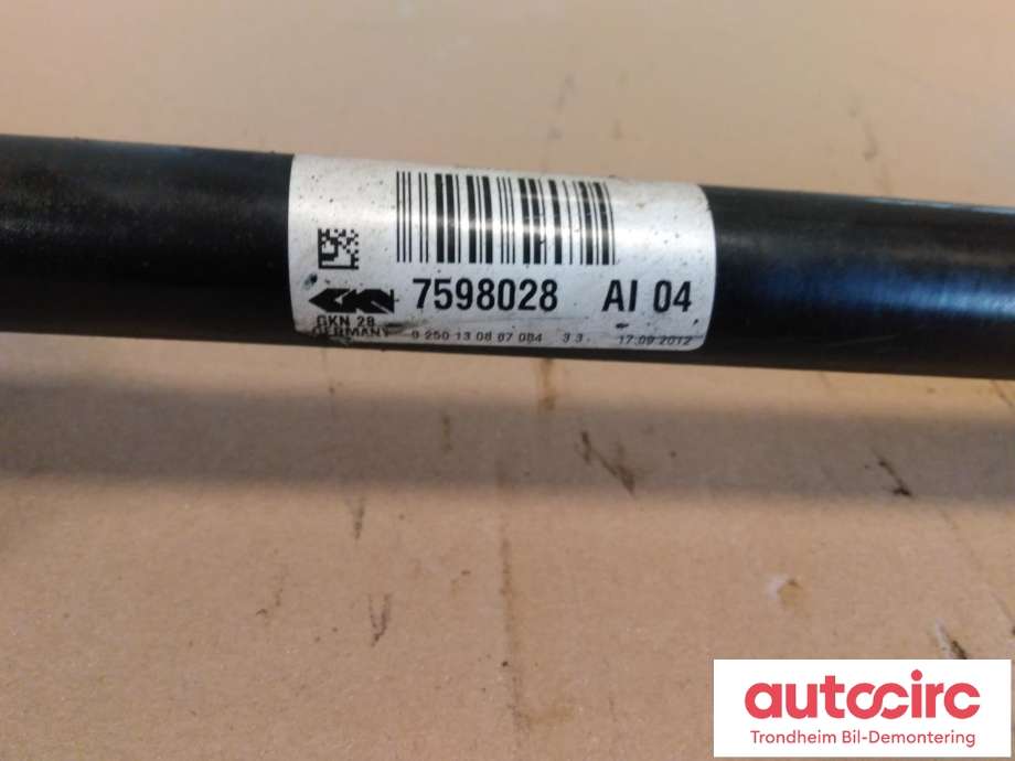 Drivaksel høyre foran, diesel/automat til BMW X3 2010-2017 (F25) (F25) (...|7598028|31 60 8 675 014|31608675014| 8675014)