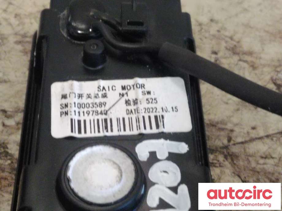 Bryter baklukeåpner til MG MG4 2022-->>  (SAIC|10003589|111997840|)