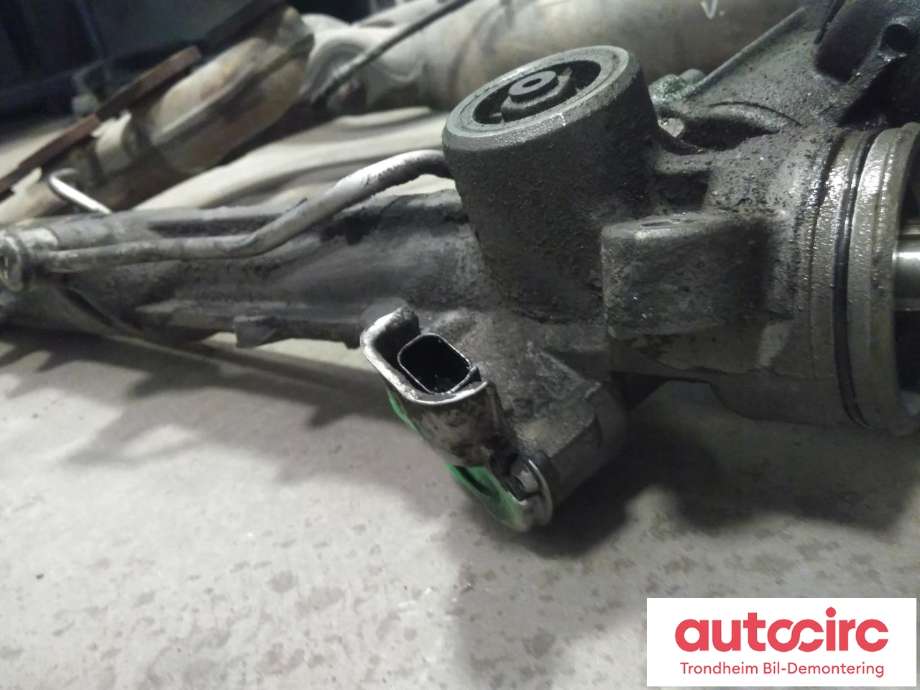 Tannstang til BMW 6-Serie 2002-2010 (E63/E64) (E63/E64) (SERVOTRONIC|6777494|32106777494|7882501160)