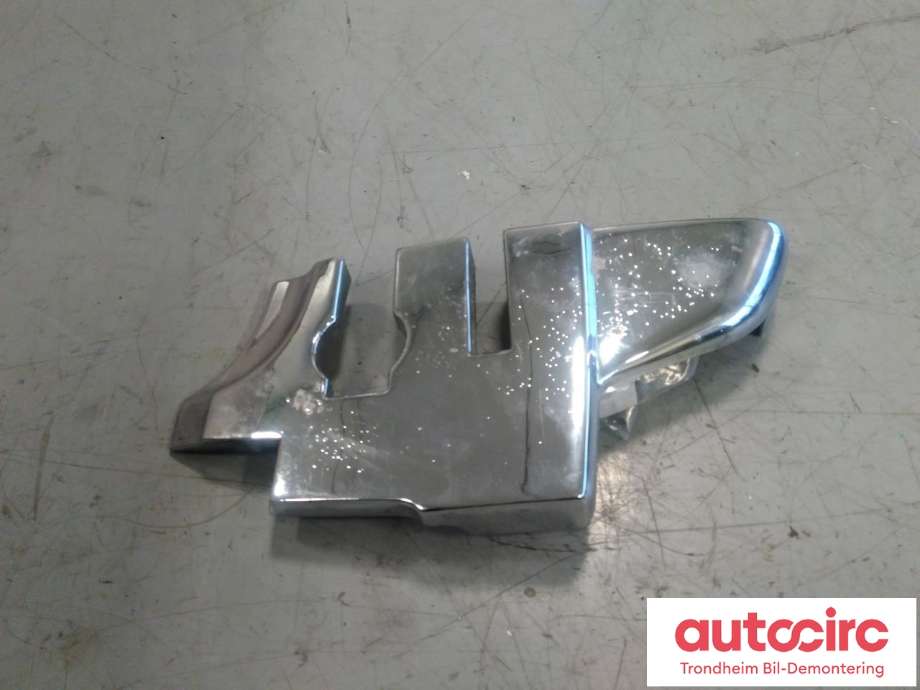 Tak diverse til Mercedes SL, 1971-1989 (R107) (R107) (B STOLPEDEKSEL CHROME|A1076930235)