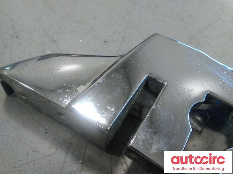 Tak diverse til Mercedes SL 1971-1989 (R107) (R107) (B STOLPEDEKSEL CHROME|A1076930235|A 107 693 02 35|1076930235| 107 693 02 35)