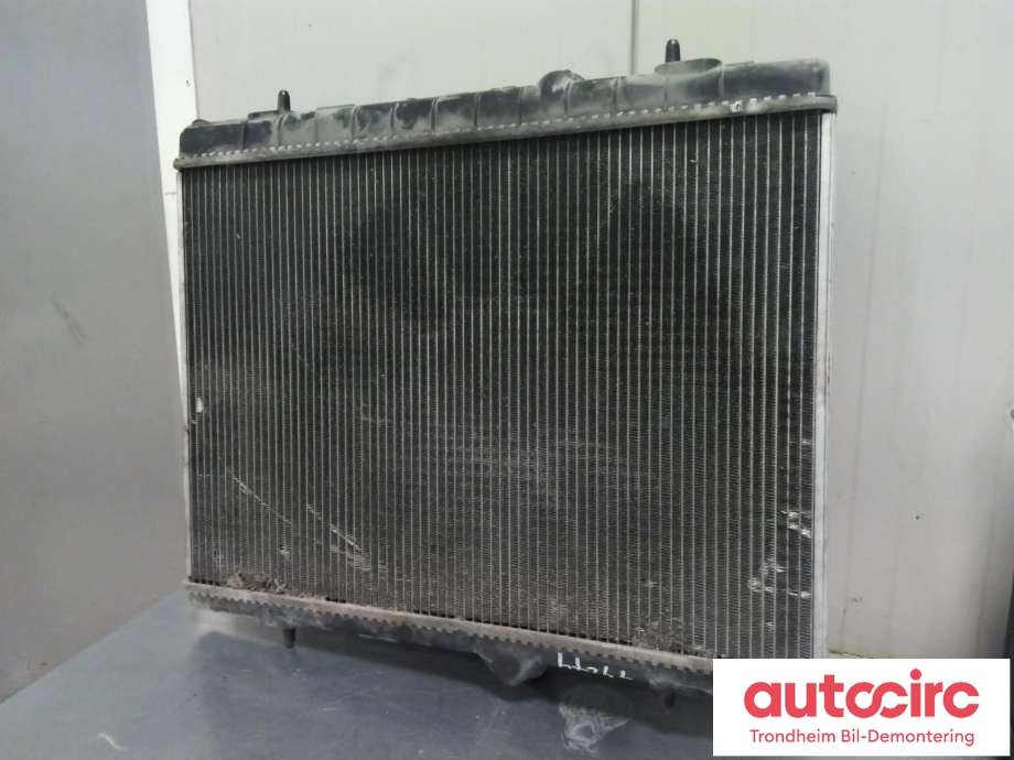 Radiator (manuell gir) til Peugeot 3008 2009-2016 (Type I)  (VALEO|9800482380|1610824180|98 004 823 80N| 16 108 241 80)