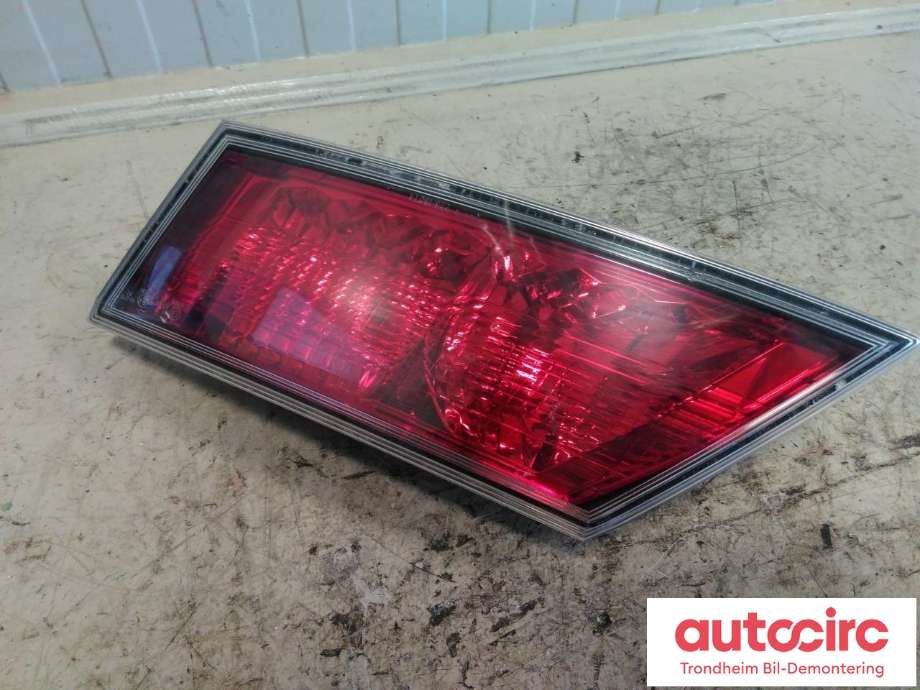 Baklykt høyre indre til Honda Civic 2006-2011 (Type VIII) (KOITO|34152-SMG-E01|34152SMGE01|)