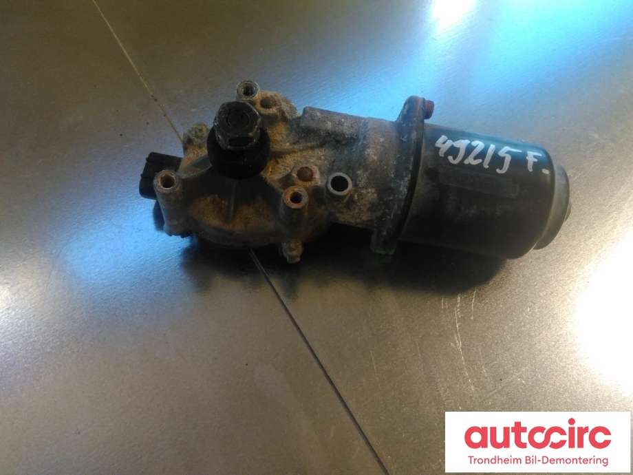 Viskermotor frontrute til Mitsubishi Grandis, 2004-2009  (KUN MOTOR|8250A350)
