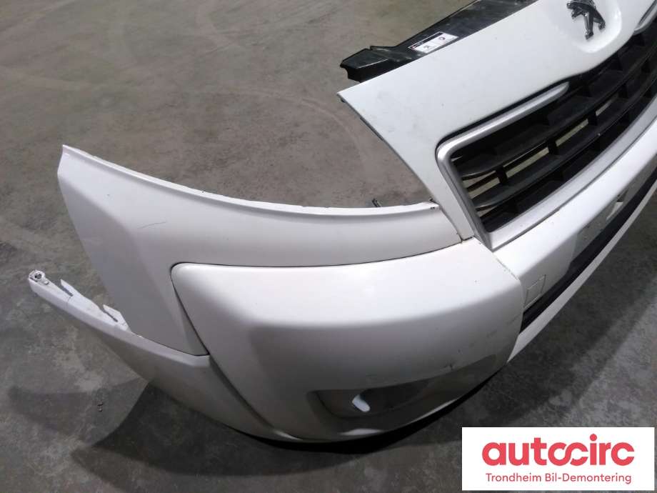 Støtfanger foran til Peugeot Expert 2007-2016 (Type II)  (PSA|7401GT|)