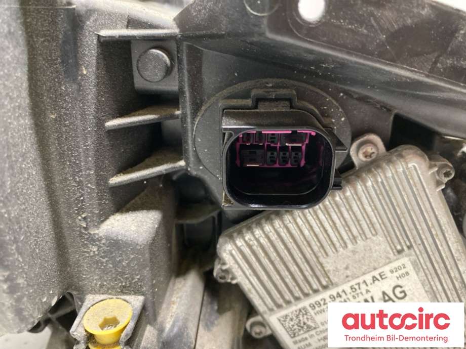 Frontlykt venstre full-LED til Cupra Born 2022-->>  (10F941773|010F.941.007.H|)