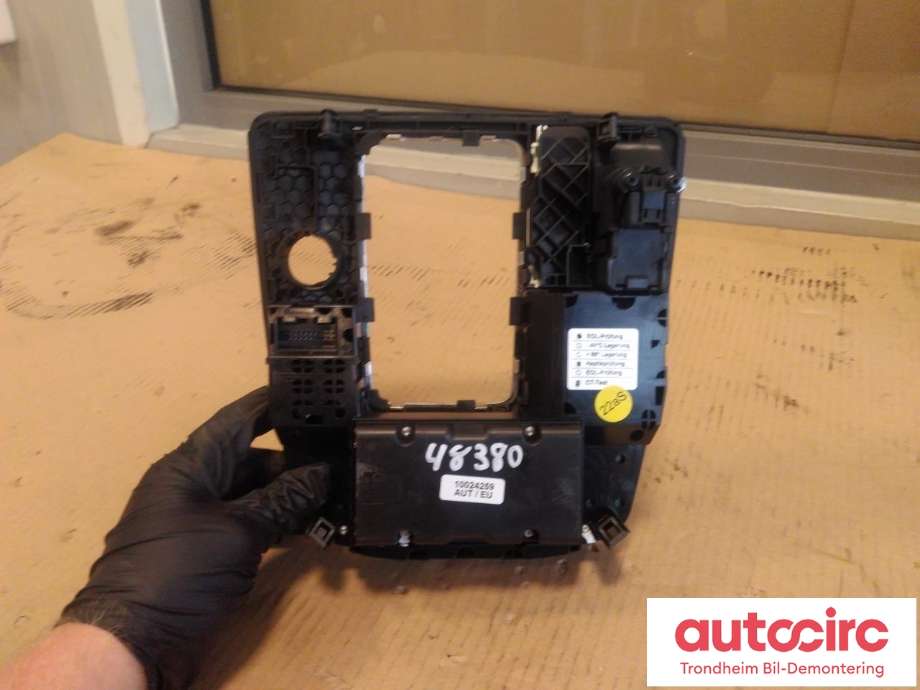 Bilstereo navigasjon betjeningspanel til Audi A7 2010-2014 (Type I, Fase 1)  (...|4G1919612C|4G1919610C|)