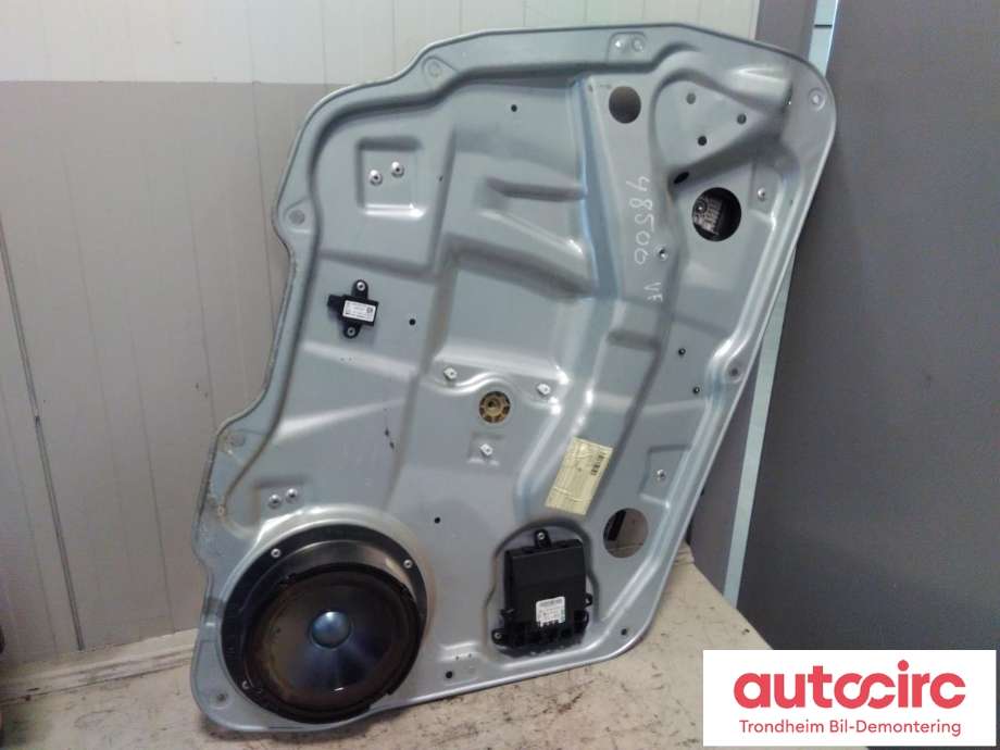 Ruteheis venstre foran til Mercedes GL, 2006-2012 (X164) (X164) (MERCEDES BENZ|A1647201579)