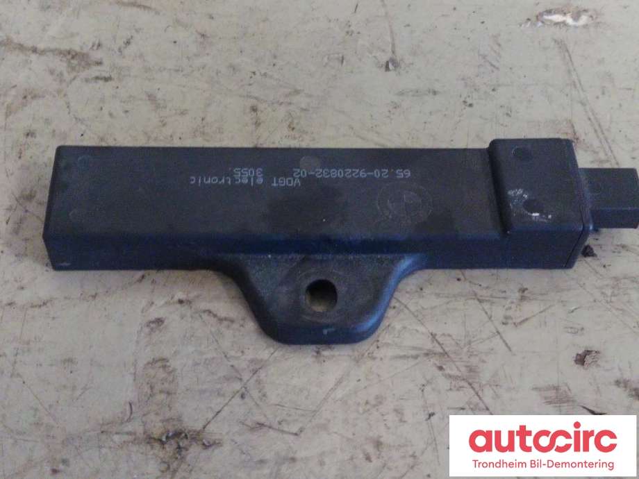 Antenne forsterker til BMW 2-Serie, Active/Gran Tourer, 2014-->> (F45/F46) (F45/F46) (BMW|9220832)