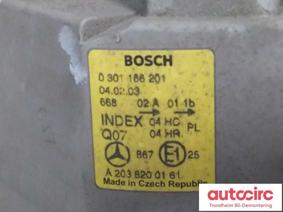 Frontlykt venstre halogen til Mercedes C-Klasse 2000-2004 (Fase 1) (W203) (W203) (BOSCH|A2038200161|A 203 820 01 61|0301166201)