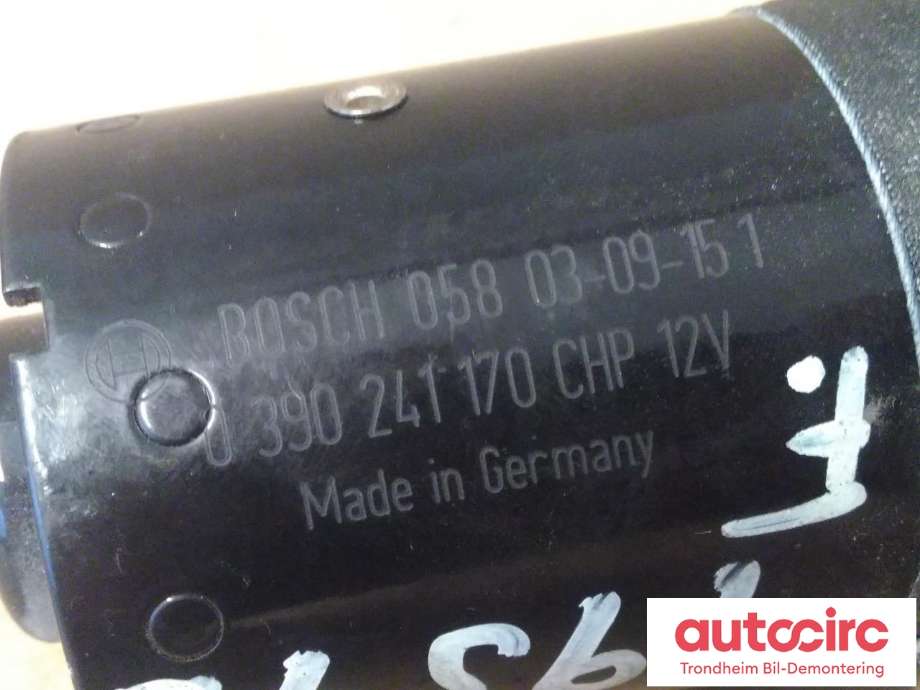 Viskermotor frontrute til Volvo V40 / S40 2000-2004 (Type I, Fase 2)  (BOSCH|30874367|0390241170|)