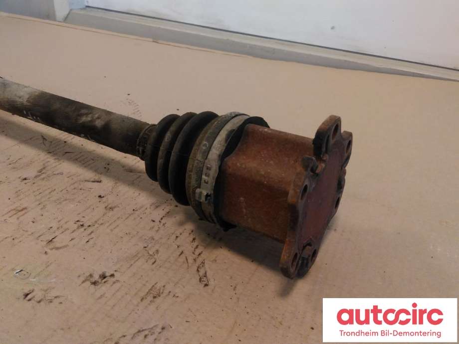 Drivaksel venstre foran, diesel/automat til Audi A6 2008-2011 (Type III, Fase 2) (C6) (C6) (..|4F0407271J|4F0 407 271 J|)