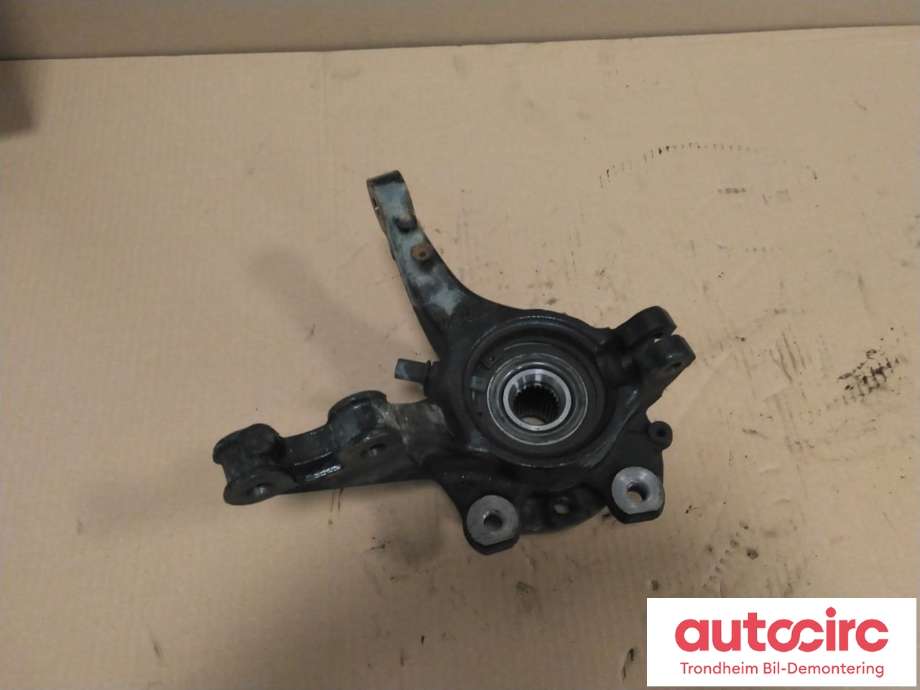 Hjulspindel venstre foran til Peugeot e-2008 2019-->>  (..|9826532480|98 265 324 80|)