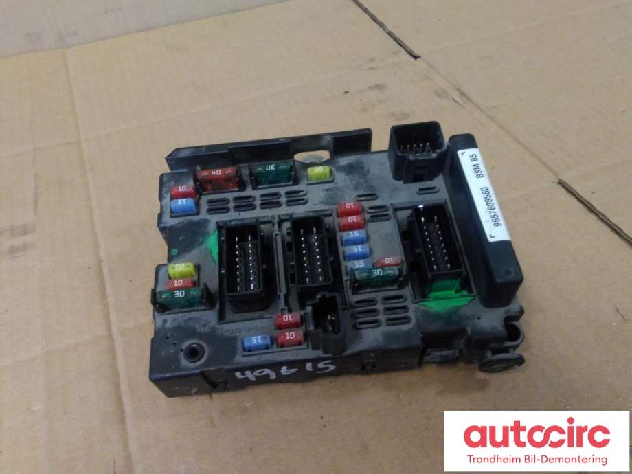 Sikringsboks motorrom til Peugeot 307 2001-2004 (Fase 1) (DELPHI|9657608580|6580J0|6580HS)