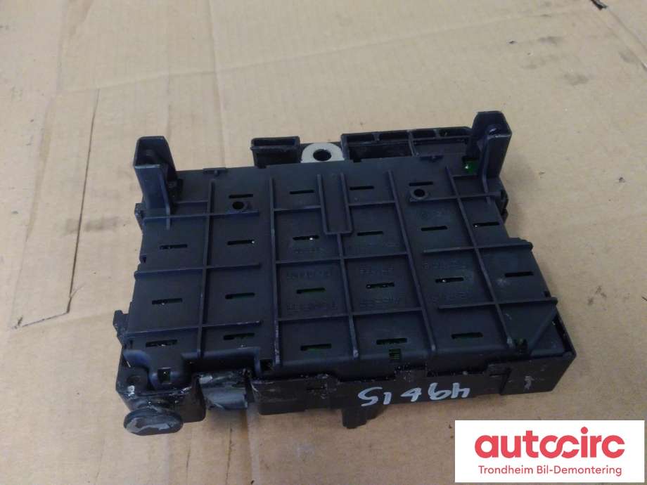 Sikringsboks motorrom til Peugeot 307 2001-2004 (Fase 1) (DELPHI|9657608580|6580J0|6580HS)