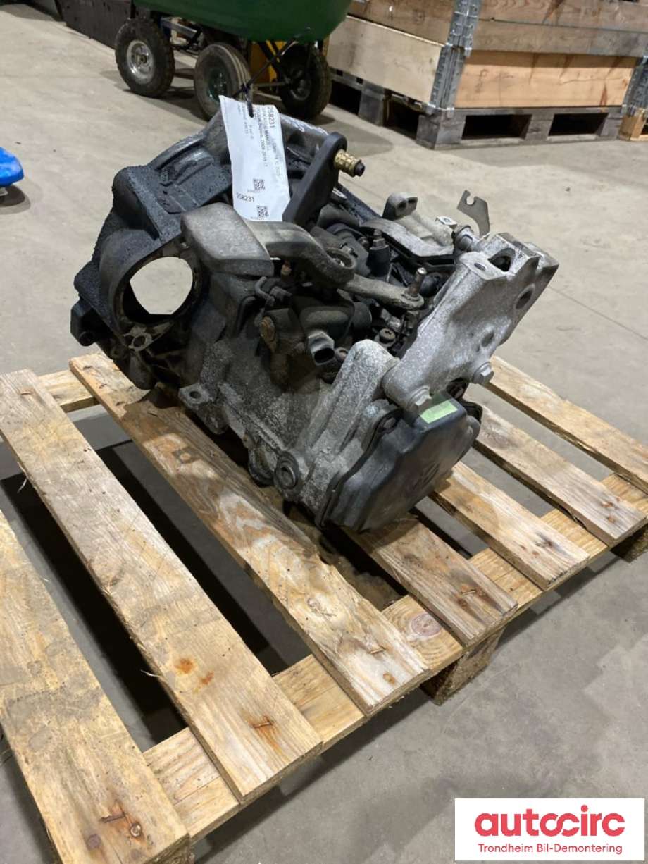 Girkasse manuell til Škoda Superb 2008-2015 (Type II)  (VAG|0A4300045|0A4300045X|JCR)